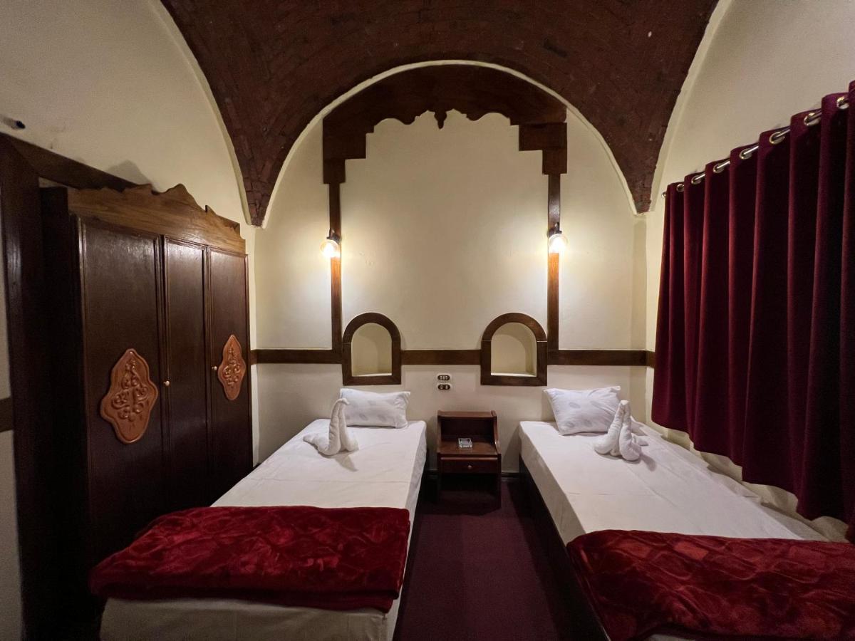 Elphardous Oasis Hotel Luxor Exteriör bild