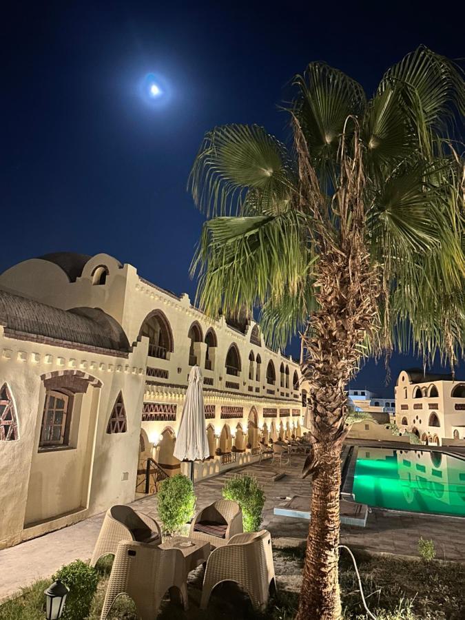 Elphardous Oasis Hotel Luxor Exteriör bild